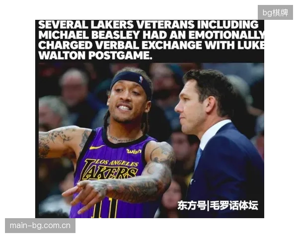 主教练米涅的4-4-2体系注重防守纪律性，长传反击是主要进攻发起方式。